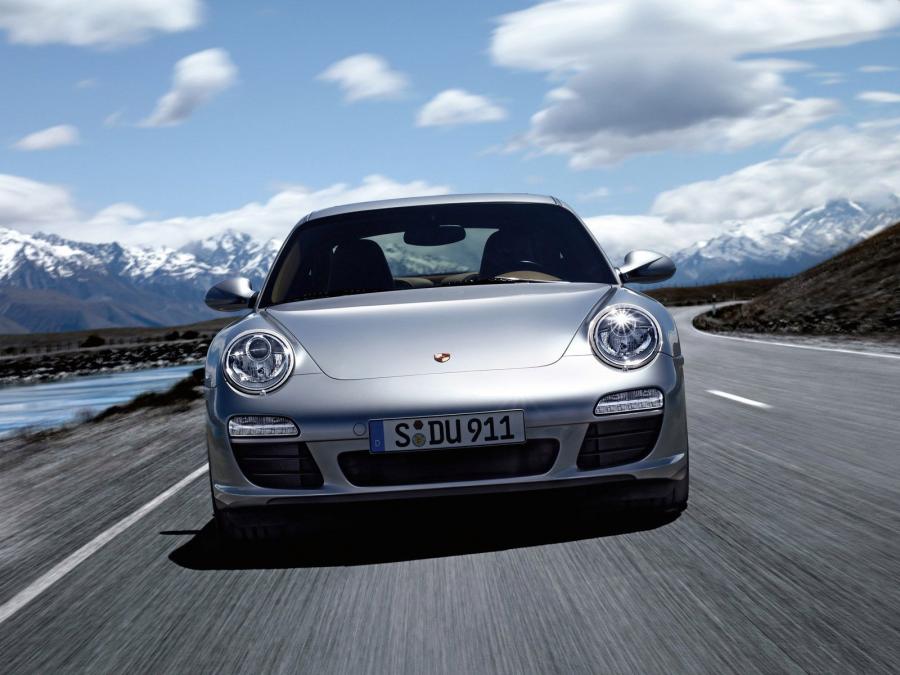  Porsche 911 2008 года  (фото 21 из 40)